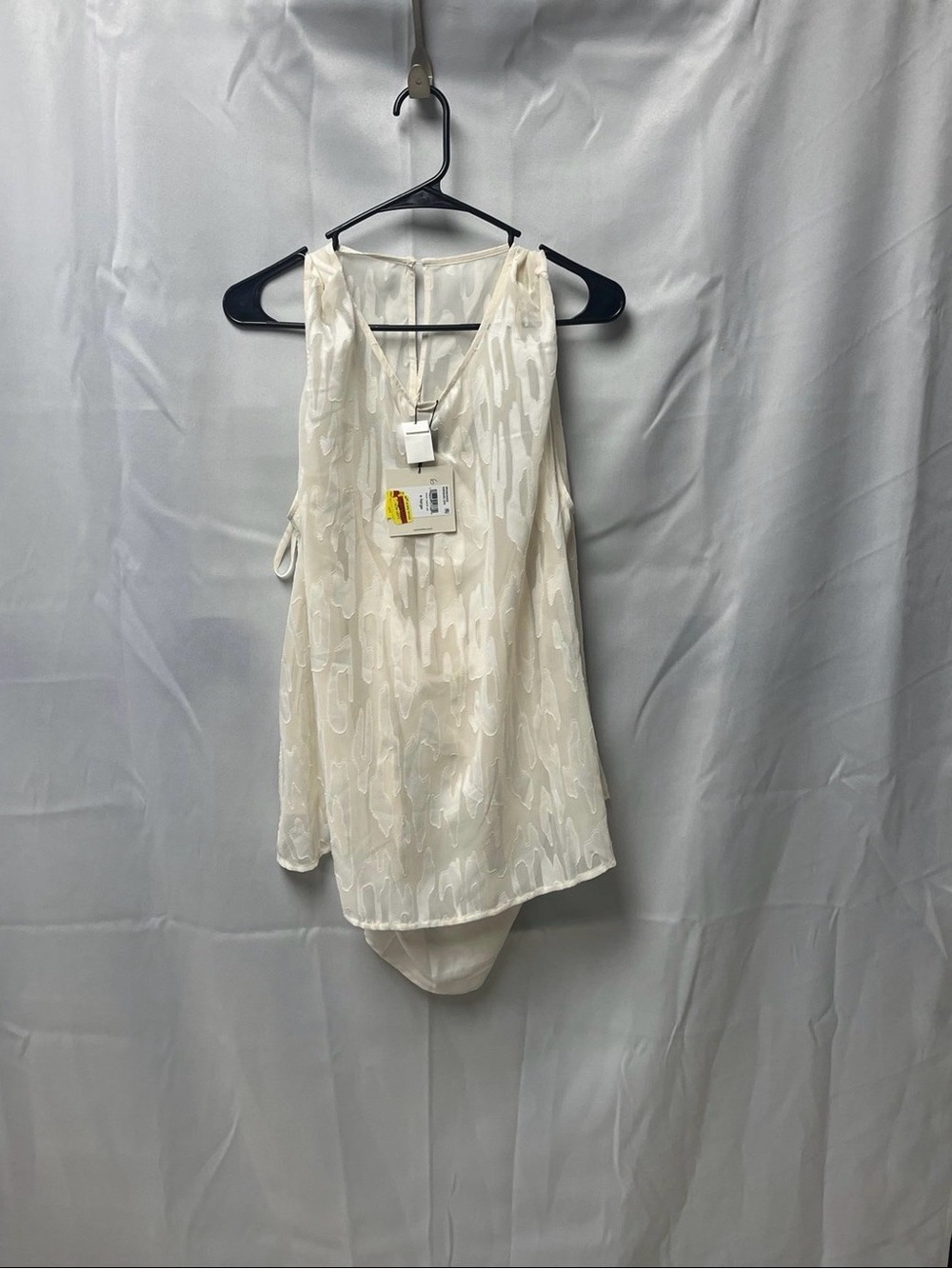 Calvin Klein Top Size XL ORG $99 (TRack6)